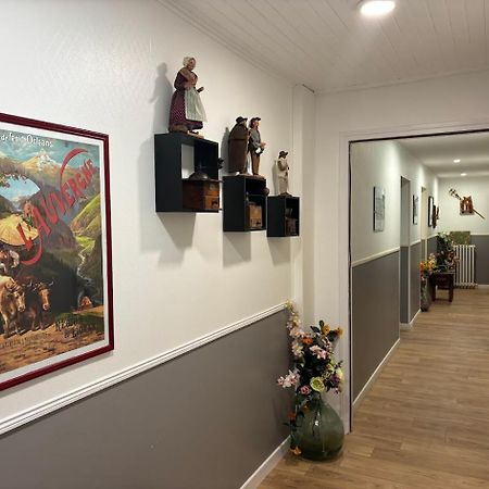 Auberge De La Normandie Junhac Екстериор снимка