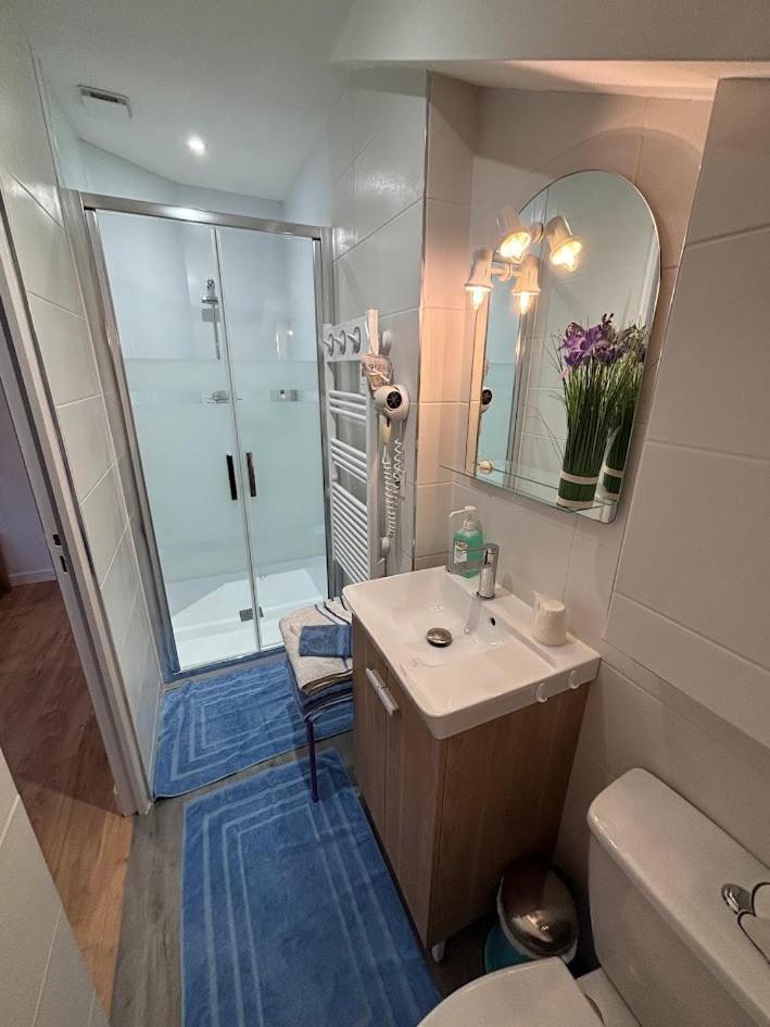 Auberge De La Normandie Junhac Екстериор снимка